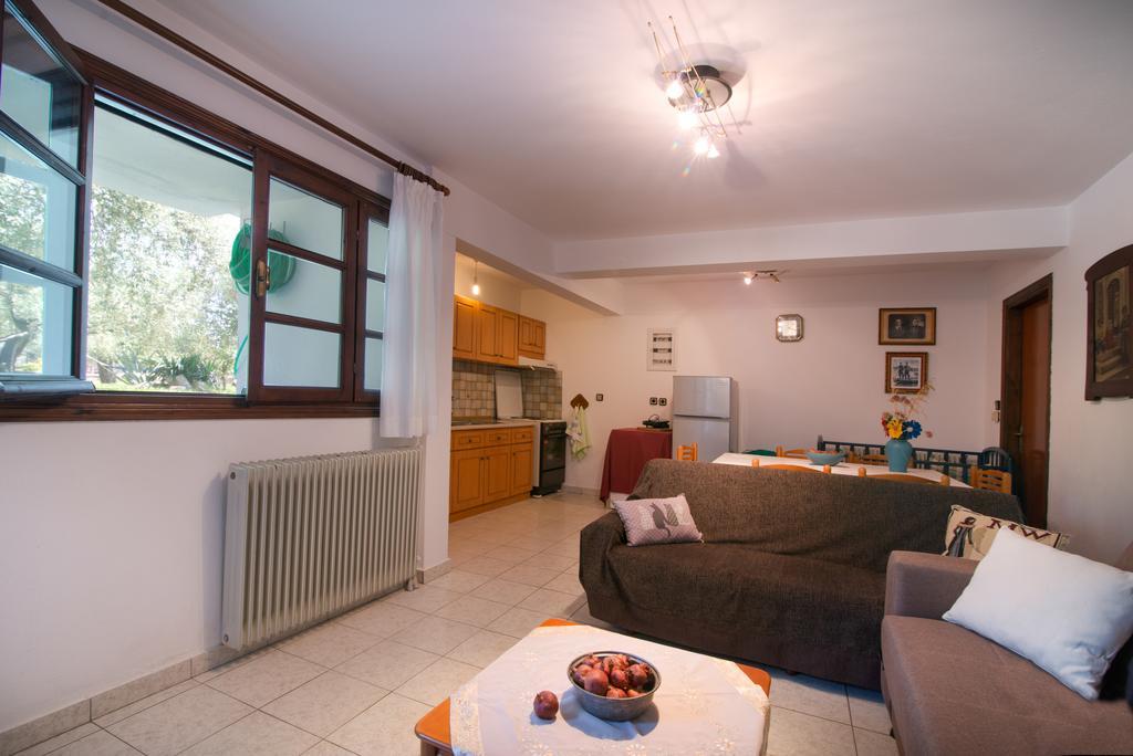 סקאלה פוטאמיאס Anastasia Apartments מראה חיצוני תמונה